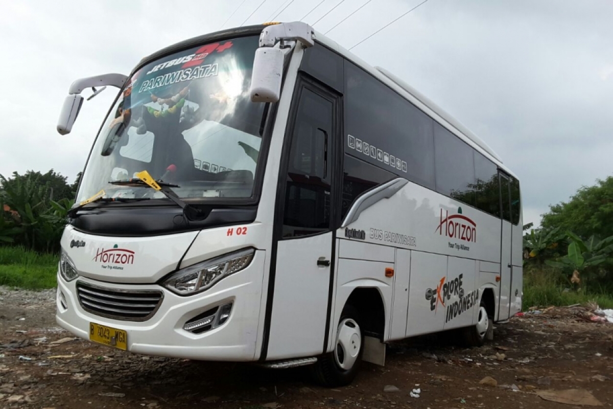 Sewa Medium Bus Pariwisata 31-33 Seats - Horizon