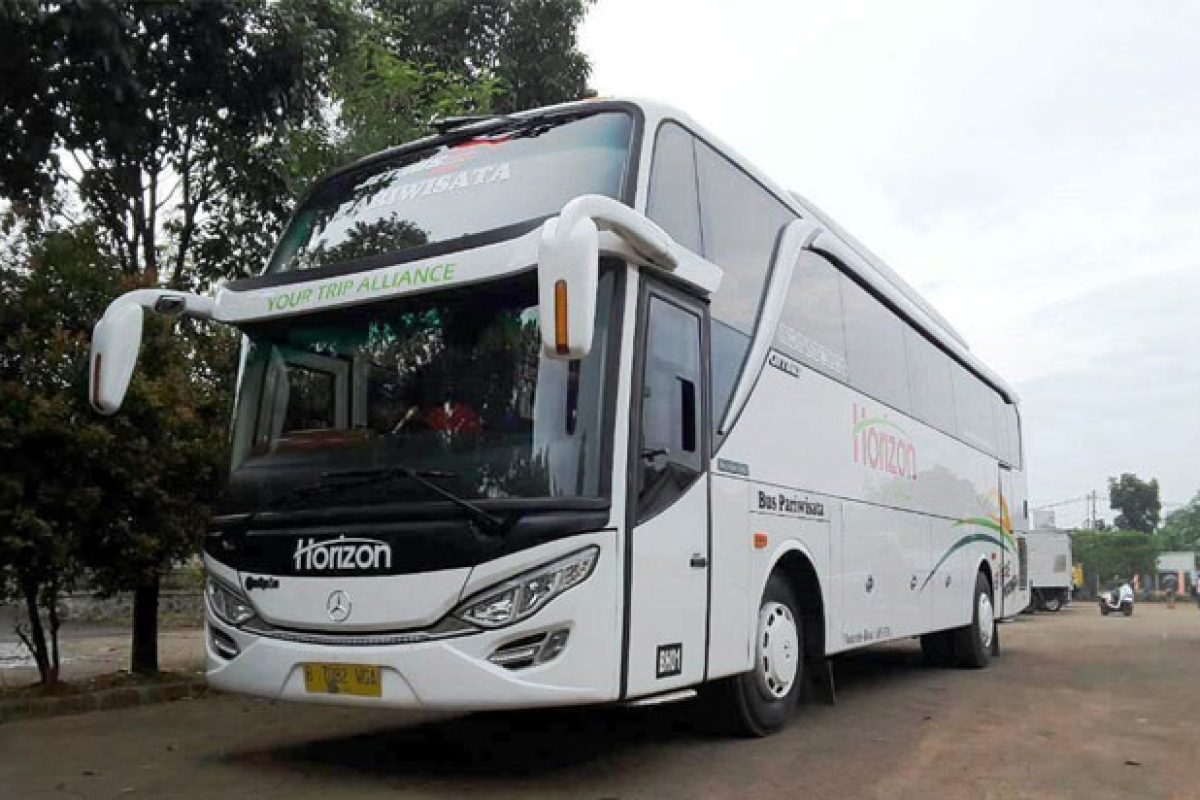 Sewa Big Bus Pariwisata 47-59 Seaters - Horizon